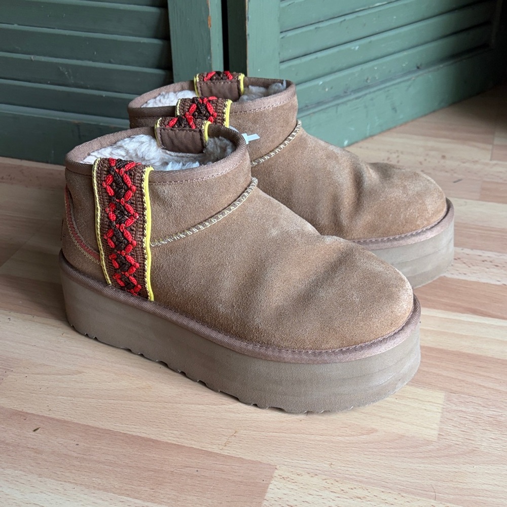 Ugg tan braided platform mini size 8